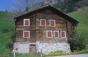 old-house-9il3