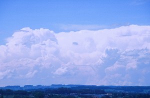 hills-clouds-8tc5