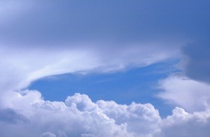 hole-clouds-g82x