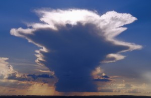 large-cloud-2x9i