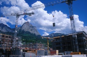 cranes-mountains-6dv4