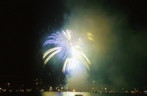 blue-fireworks-041