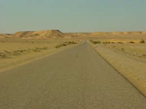 sahara-road-sand0404