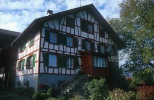 farm-house-45y