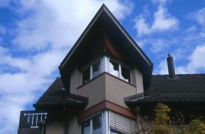 house-x10q