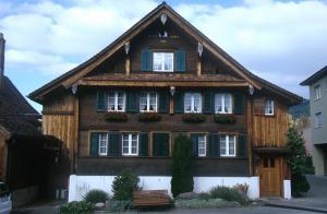 image-house-dcx8