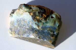 opal-562