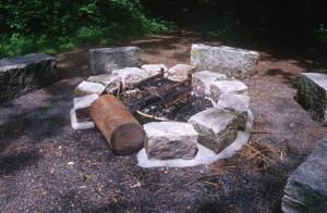 campfire-site-4b1q